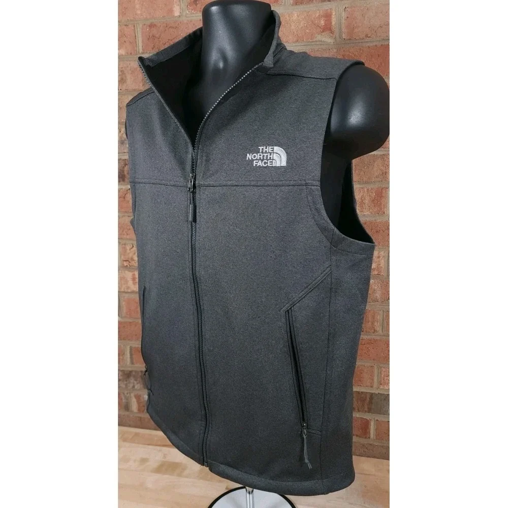 The North Face WindWall Vest Men Small Gray‎ Softshell Full Zip Jacket